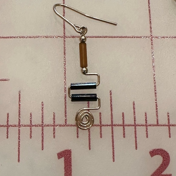 3/$35 Elongated Architectural designed Gold filled wire earrings - Picture 6 of 7